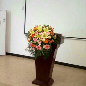 讲台花